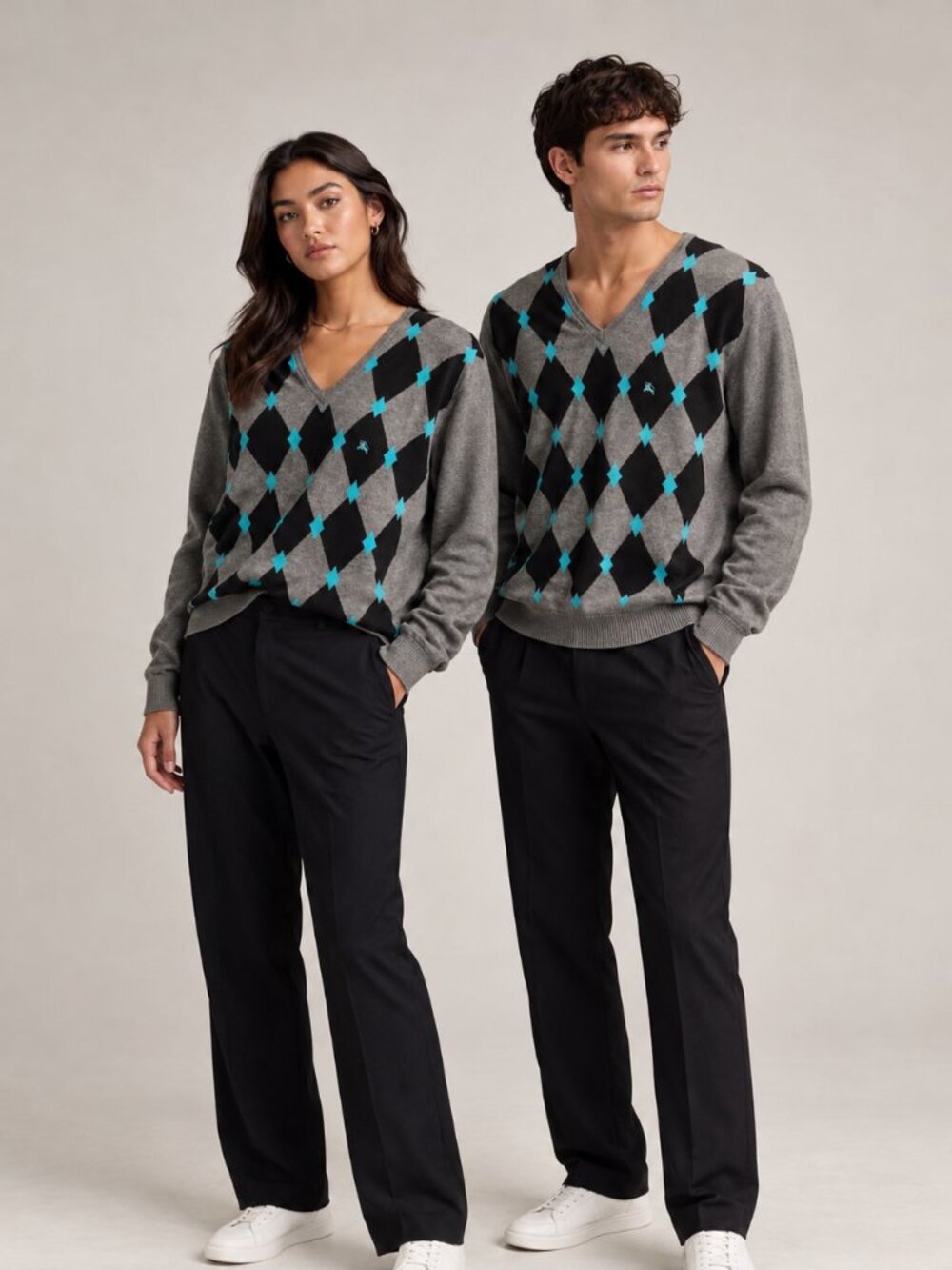 Authentic Unisex V-Neck Burberry Sweater Men’s Sz M Women’s Size L/XL